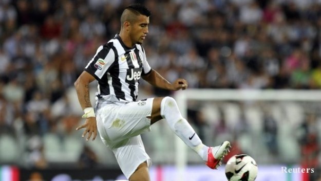 Проблем пред Юве, Артуро Видал със съмнения за усукан глезен