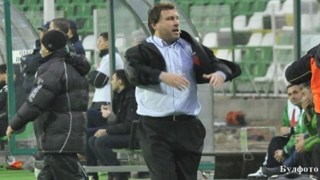 Славия сложи охрана на Вили Вуцов и Георги Петков