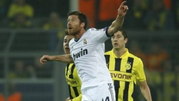 Чаби Алонсо преговаря за нов договор