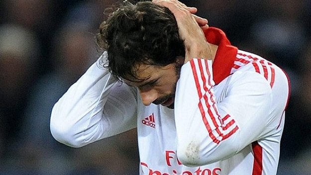 Удар за Хамбургер: Ван Нистелрой пак контузен