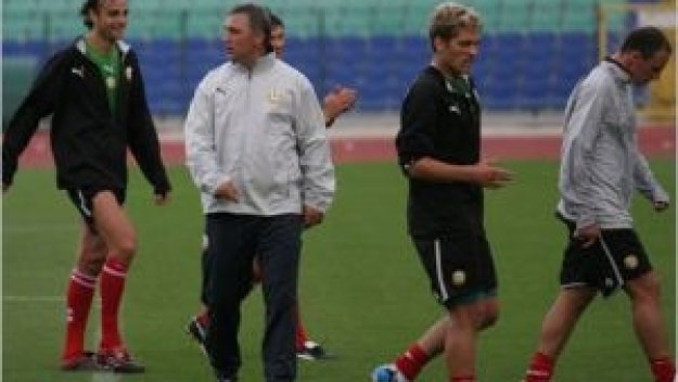 Стенли се обади на Стоичков