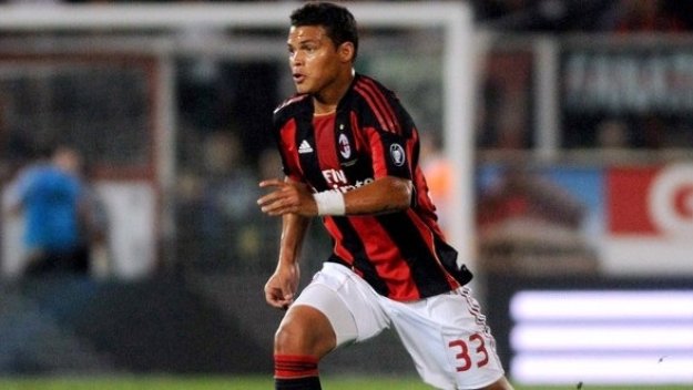 Тиаго Силва пропуска мача с Оксер