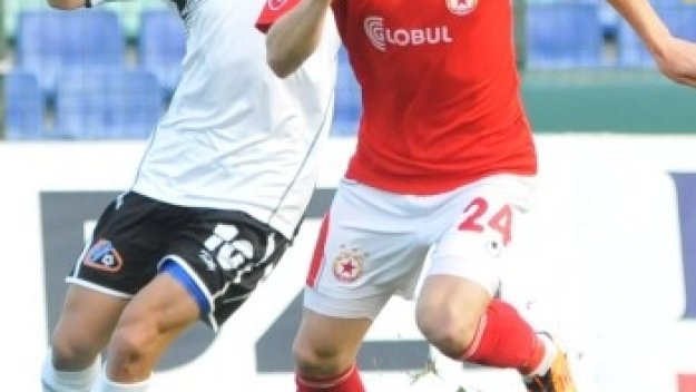 Радуканов: Тонев е играч на ЦСКА, а не на Лех