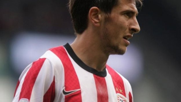 Манолев отсвири Левски