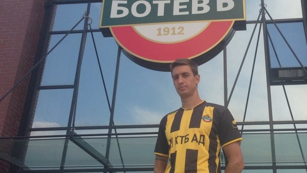 Пламен Николов се разбра с Ботев, остава в отбора