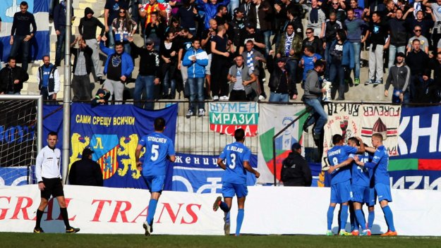 Цял отбор нови футболисти ще кара проби в Левски