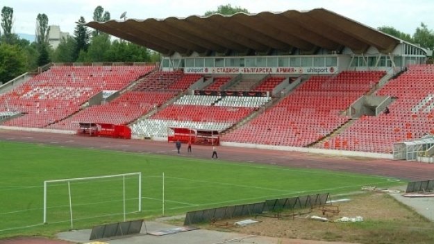 Армейците домакинстват на &quot;Васил Левски&quot; в Лига Европа