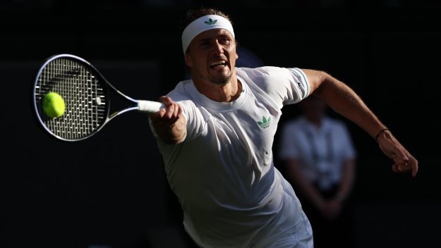 Зверев, Алекс Де Минор и Томи Пол продължиха във втория кръг на US Open