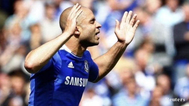 Алекс иска в Пари Сен Жермен