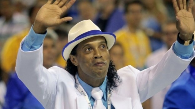 Роналдиньо пред трансфер в Мексико