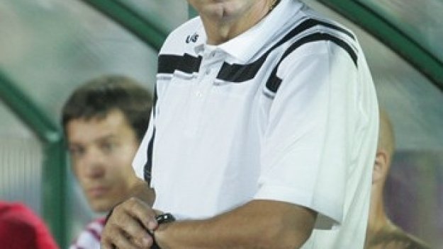 Йовановски няма да ходи в Уелс