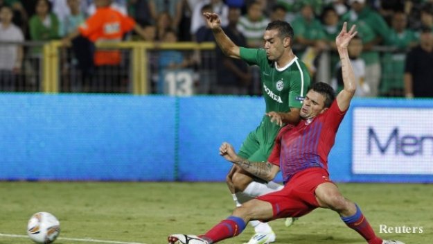 Вальо Илиев грешник за Стяуа при 1:1 с Клуж