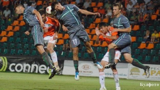 Наказват Берое за погром