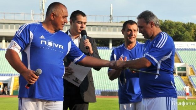 Христо Стоичков се намеси и в политиката