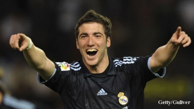Игуаин разцепи Тенерифе