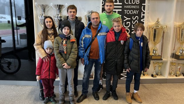 Деца от Украйна ще тренират в Лудогорец