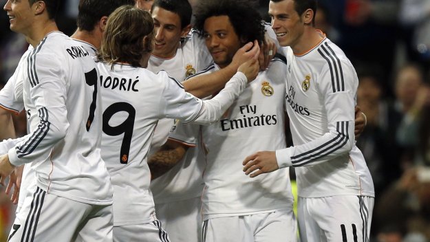 Реал дръпна с 4 точки на Барса