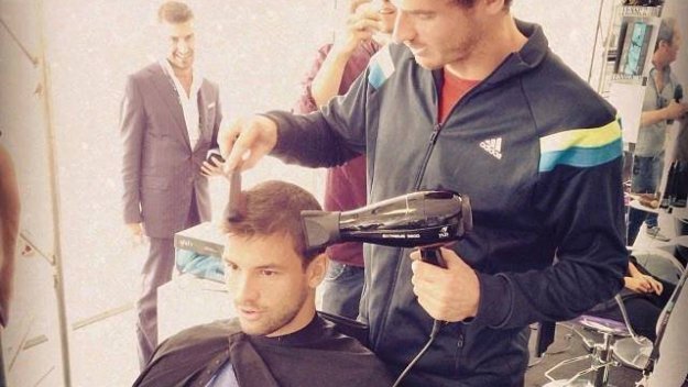 Гришо взима Анди Мъри за бръснар