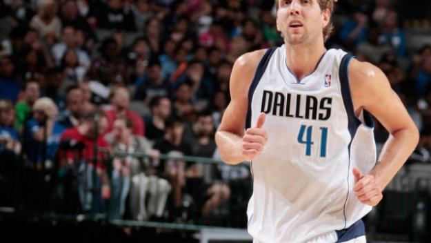 Дирк Новицки записа 27 000 точки за Далас и влезе в историята 