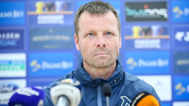 Топчо разкри притеснен ли е за поста си в Левски