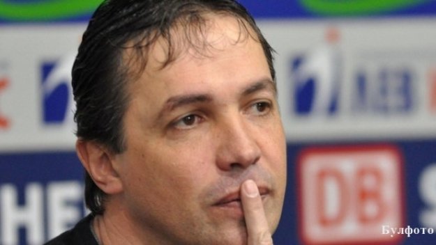 Тони Велков изригна: Ристосков е посредствен съдия и човек