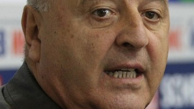 Чичко Венци: Не отивам на годеж в Ловеч