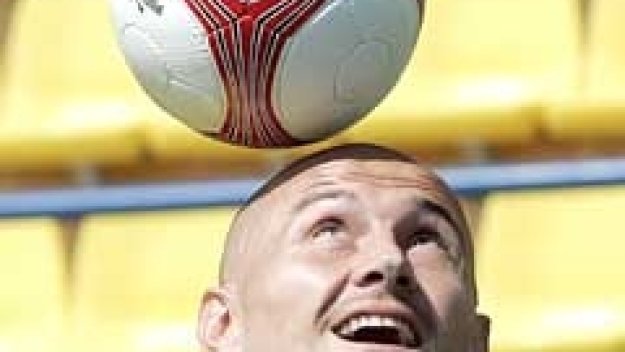Виляреал взел мъж под чехъл