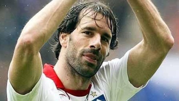 Блекбърн иска Ван Нистелрой, предлага му едногодишен договор