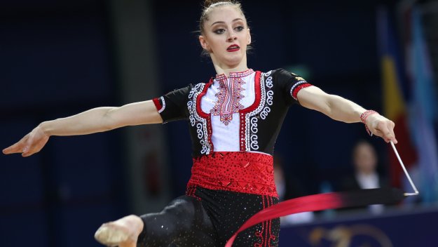 България със сребро и бронз на Европейското по художествена гимнастика