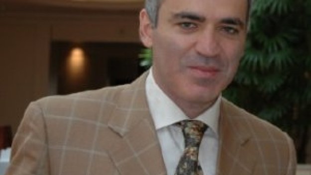 Каспаров хвали правила въведени от Силвио Данаилов