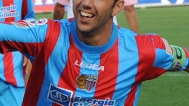 Нападател на Каляри премина в Наполи