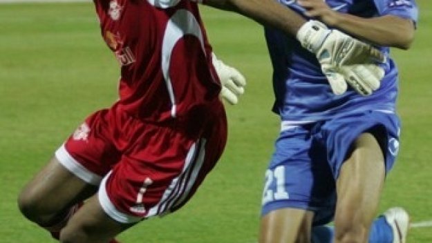 Левски съди украинци