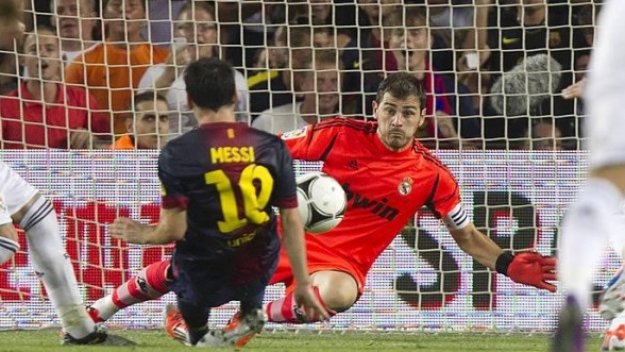 Касияс прави по 5 спасявания на “Камп Ноу”