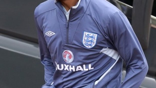 Ашли Коул директно напсува ФА