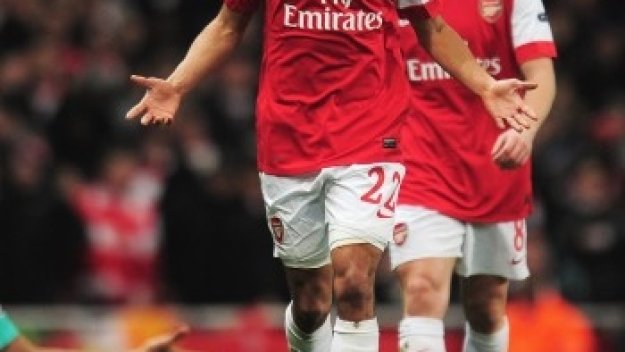 ПСЖ също се намеси в битката за подписа на Гаел Клиши