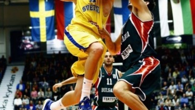 Националите се отдалечиха от Евробаскет 2013