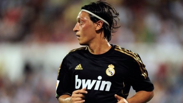 Месут Йозил: Много по-силни сме от  миналия сезон