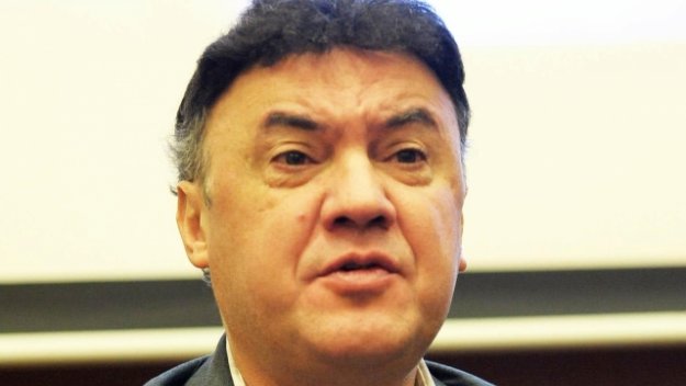 Боби Михайлов не дава гаранции за бъдещето на Любо Пенев