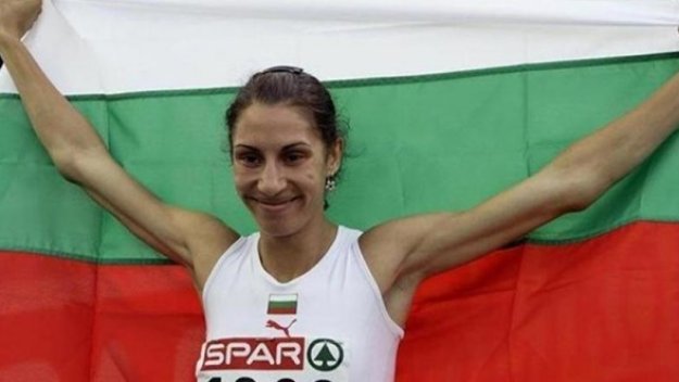 Ваня Стамболова №1 в света на 400 м