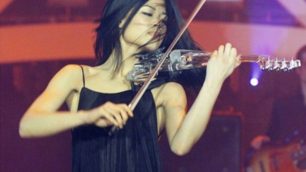 Цигуларката Ванеса Мей ще обжалва наказанието си