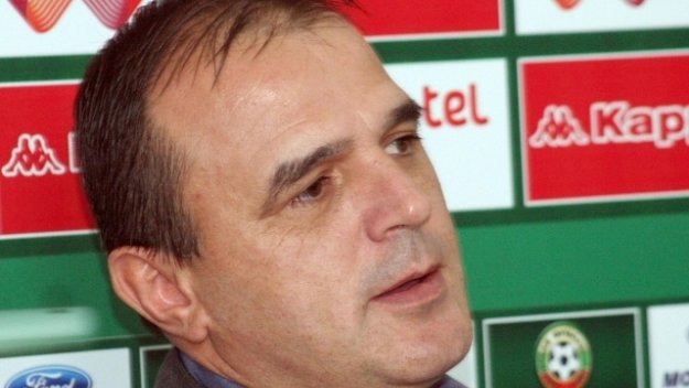 Боби Михайлов къса оставката на Джугански