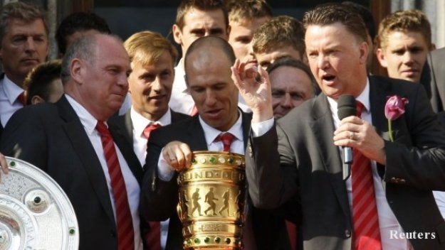 Робен между чука и наковалнята