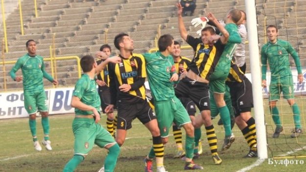 БФС пита клубовете дали да слее &quot;Б&quot;-групите