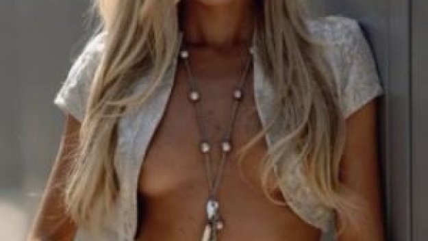 Сър Пол МакКартни се закача с жената на Роби Кийн