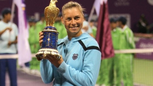 Звонарьова надделя над Возняцки на финала в Доха