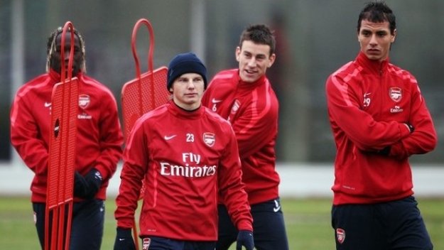 ПРОГНОЗА: Арсенал - Стоук Сити