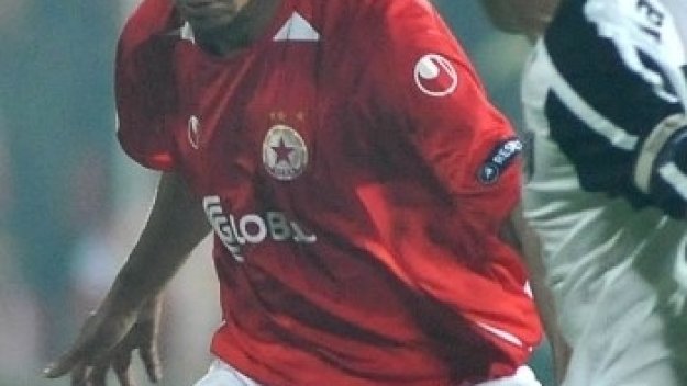 Грип тръшна Мишел Платини