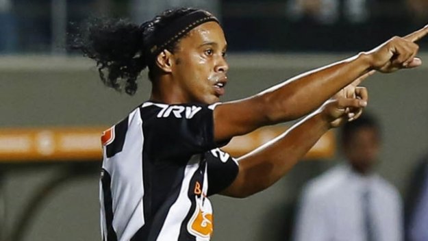 Роналдиньо си тръгна от Атлетико Минейро