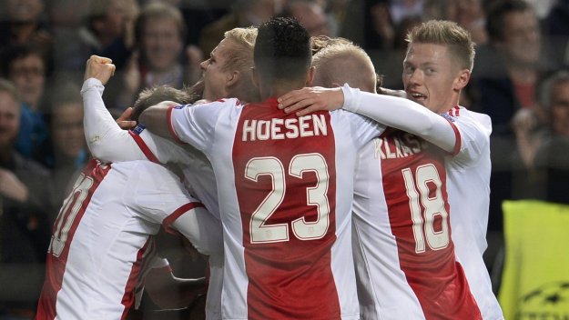 Ван Бастен се надява Аякс да бие Милан