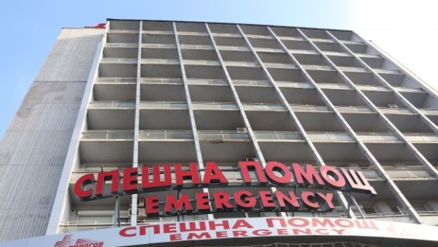 Тъжно: Нова жертва на COVID-19 в България. 48-годишна жена е починала в "Пирогов"